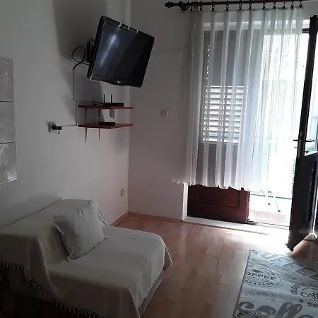 Drvenik Donja Vala 13527a Apartment Drvenik (Split-Dalmatia)