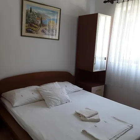 Apartment Drvenik Donja Vala 13527a Drvenik (Split-Dalmatia)