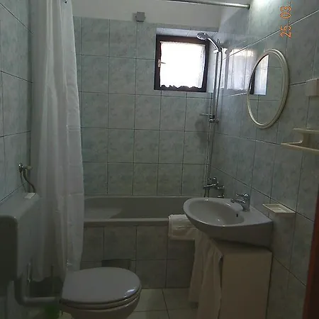 Apartment Drvenik Donja Vala 13527a *